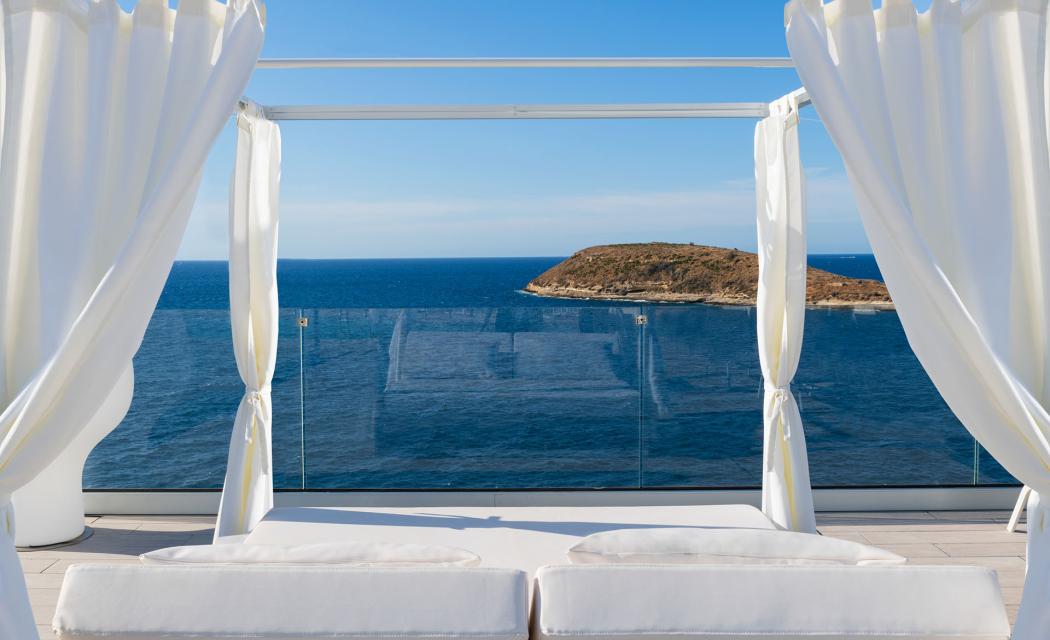 Balinesa en Skypool, Elba Sunset Mallorca