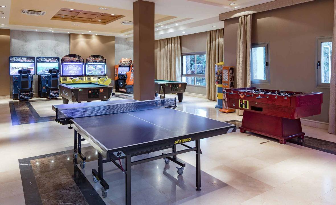 Salón de juegos, Elba Costa Ballena